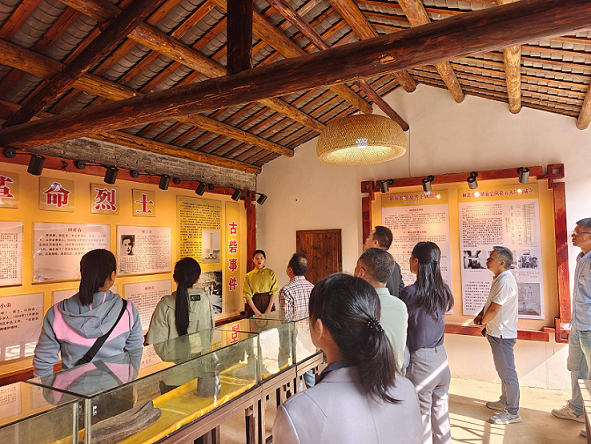 党建引领聚合力 银政共建助振兴01.png